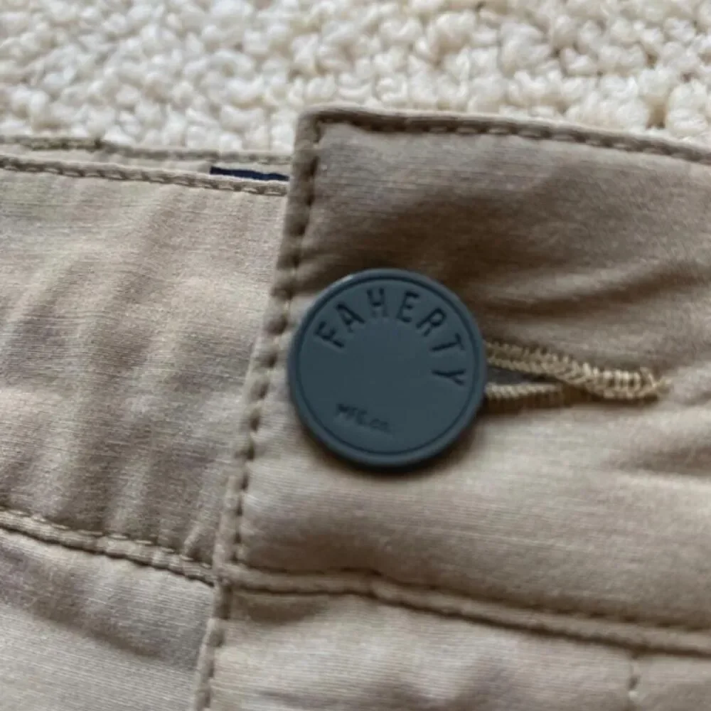 Faherty Men's Tan and Khaki Shorts
